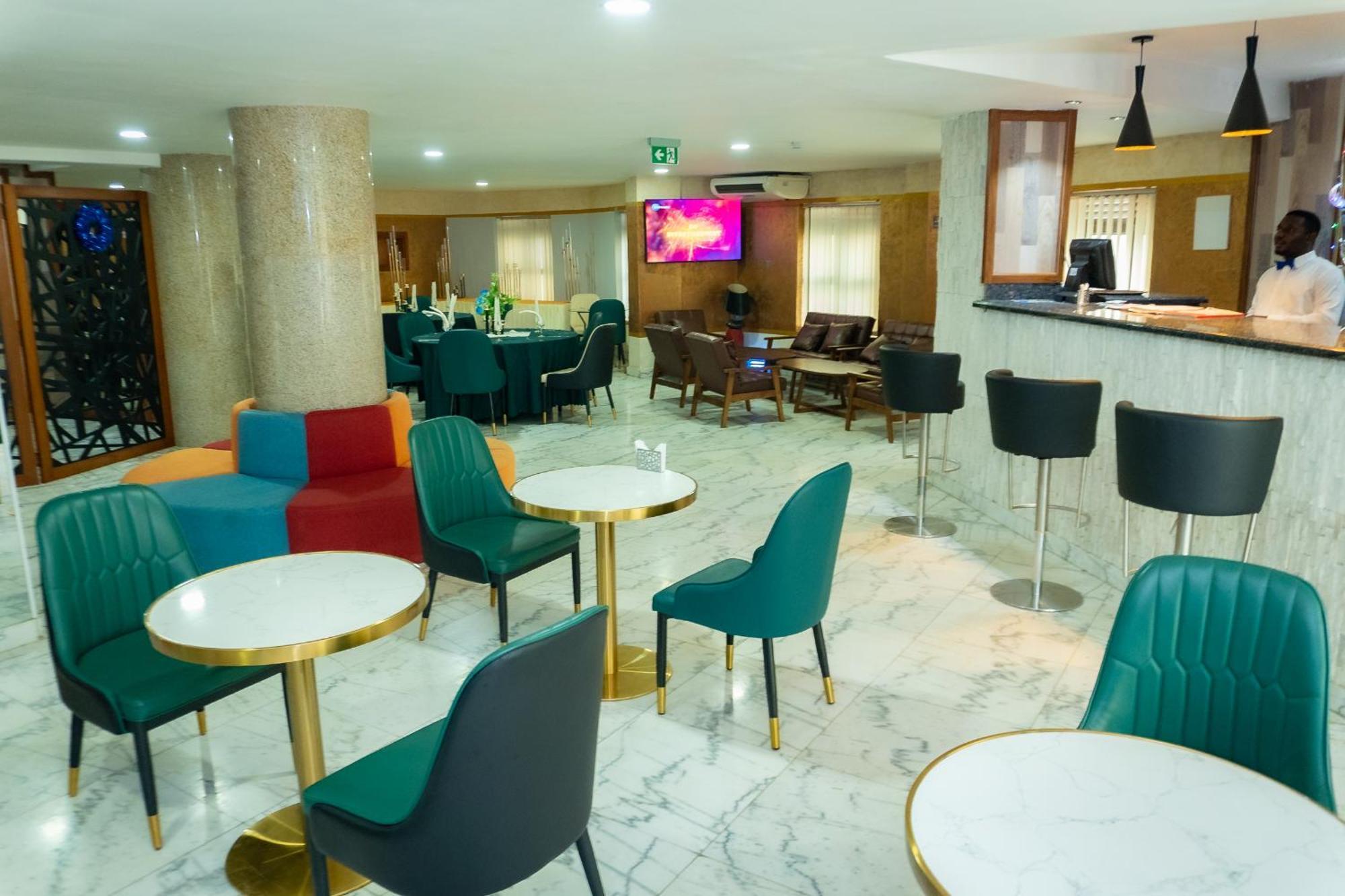 דואלה Hotel Le Figaro מראה חיצוני תמונה