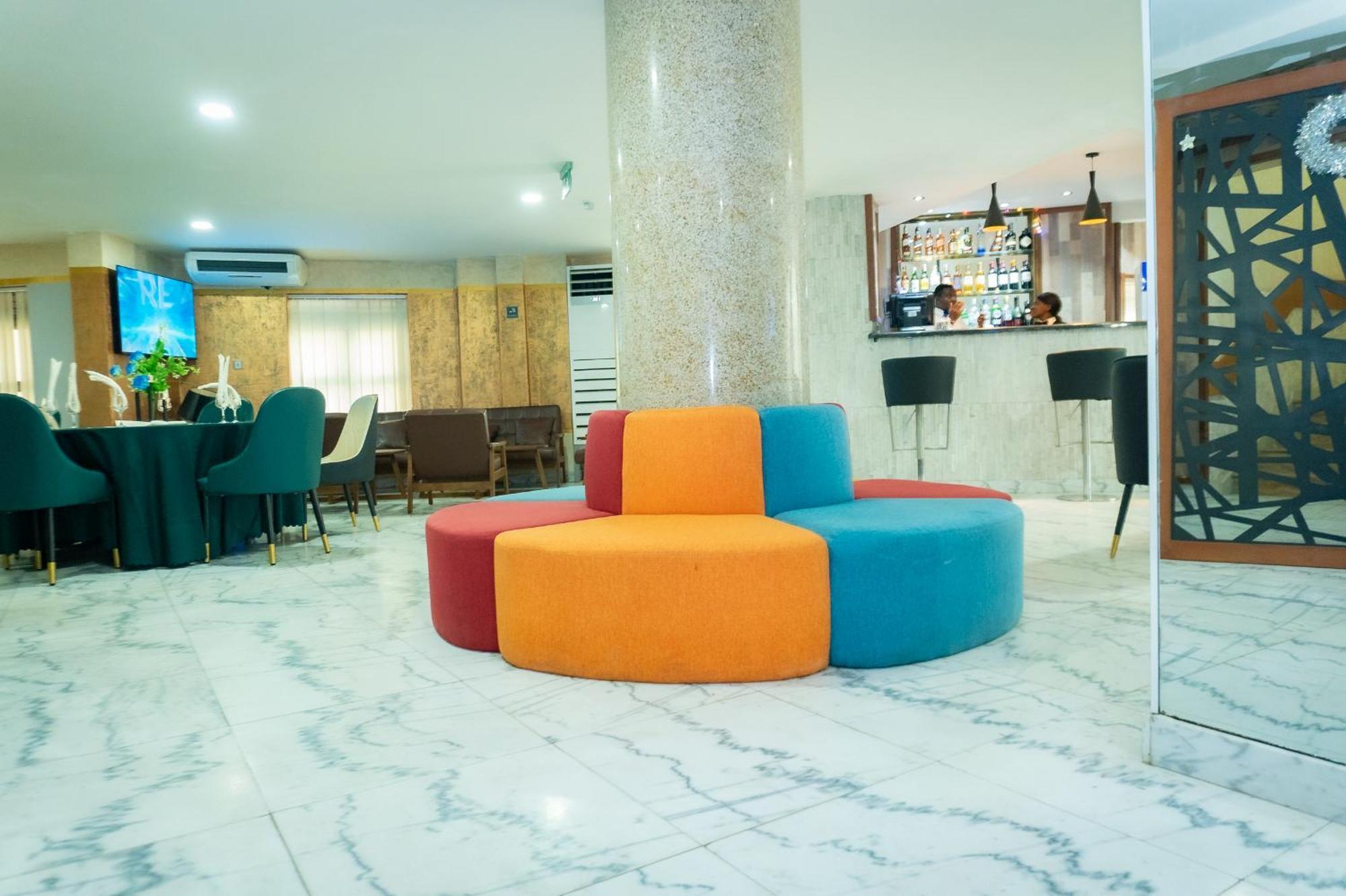 דואלה Hotel Le Figaro מראה חיצוני תמונה
