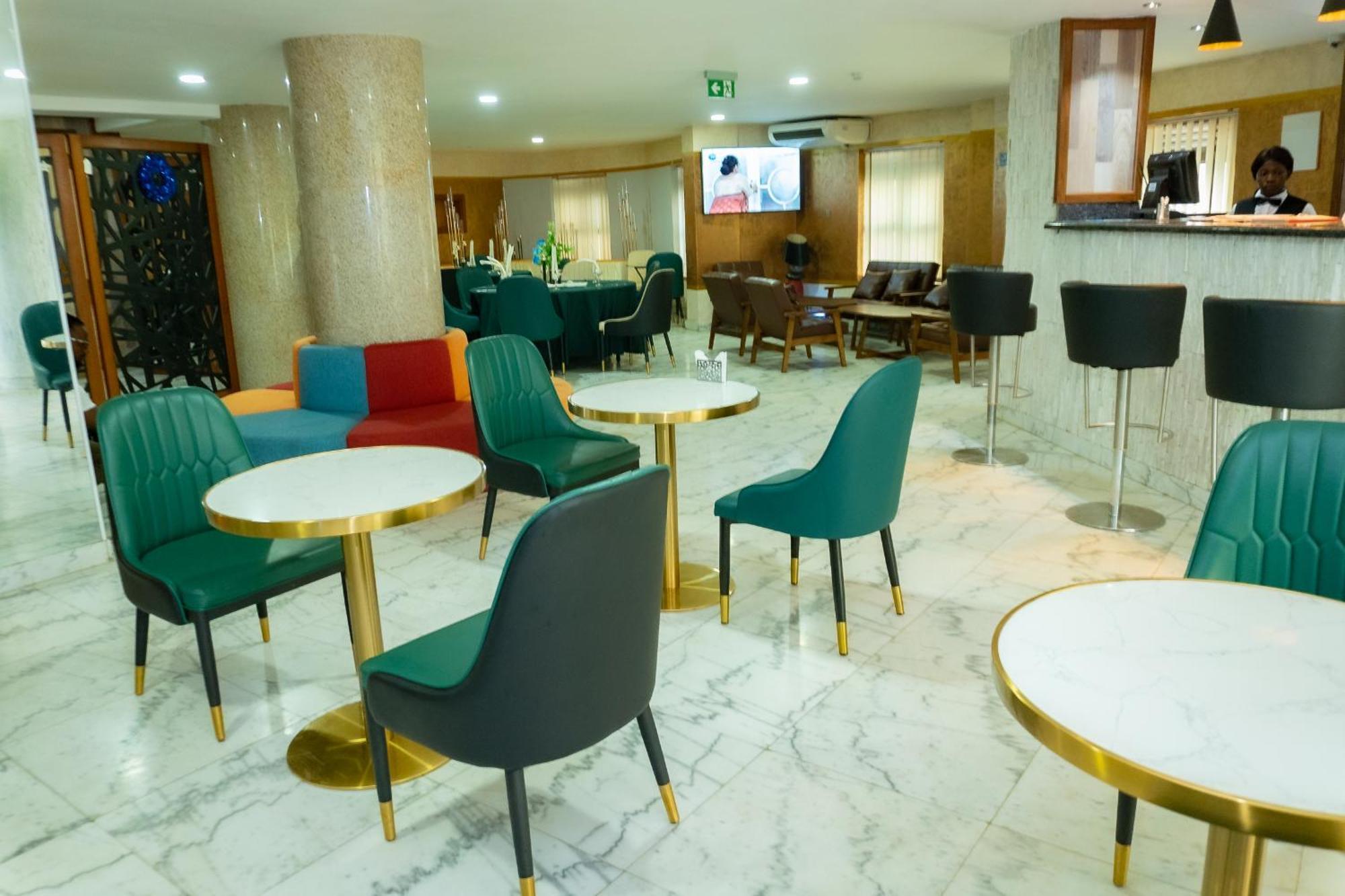 דואלה Hotel Le Figaro מראה חיצוני תמונה