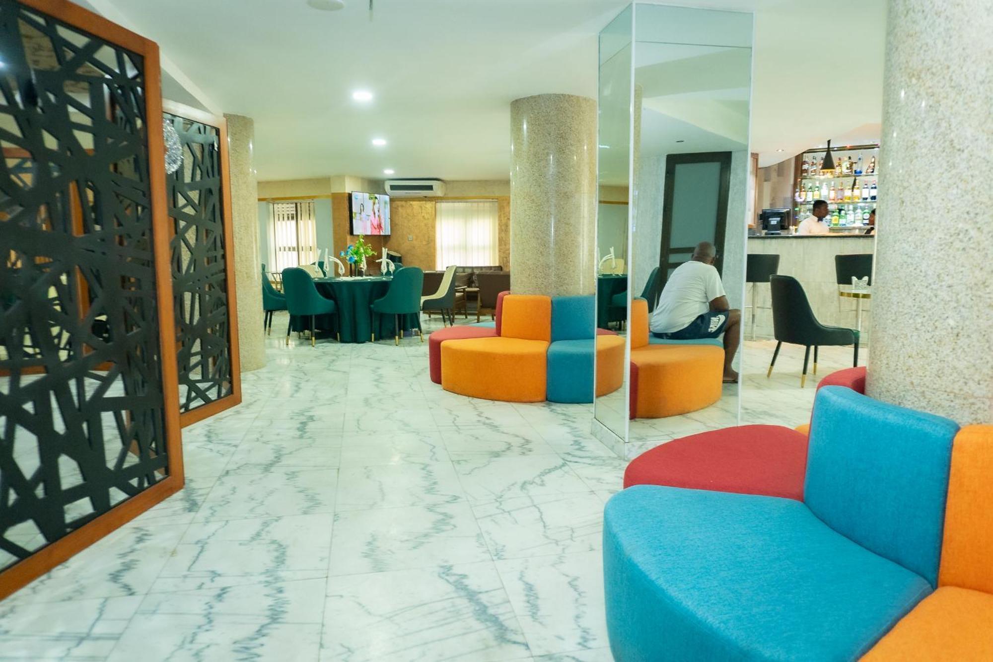דואלה Hotel Le Figaro מראה חיצוני תמונה