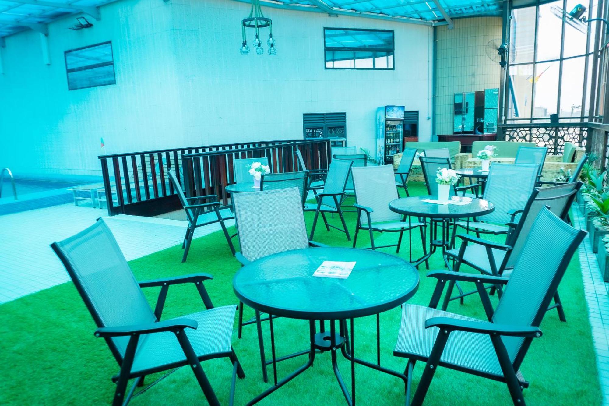 דואלה Hotel Le Figaro מראה חיצוני תמונה